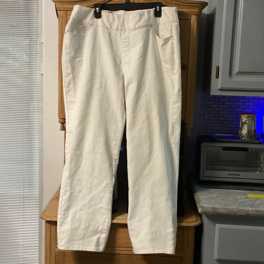 Denim&Co Women's White Straight Leg Jeans